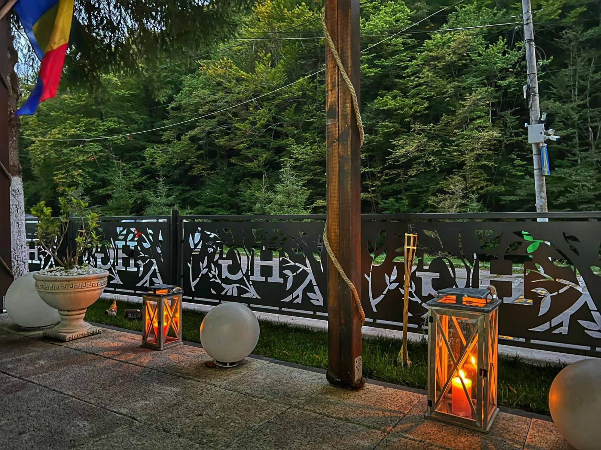 Hotel Gâlma Moroeni Extérieur photo