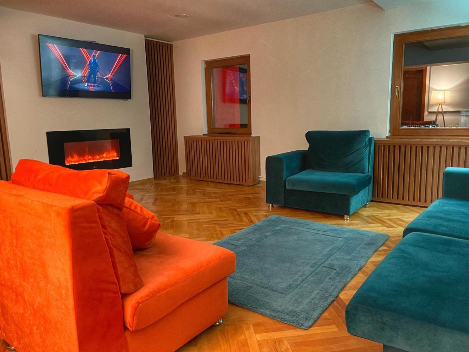 Hotel Gâlma Moroeni Extérieur photo