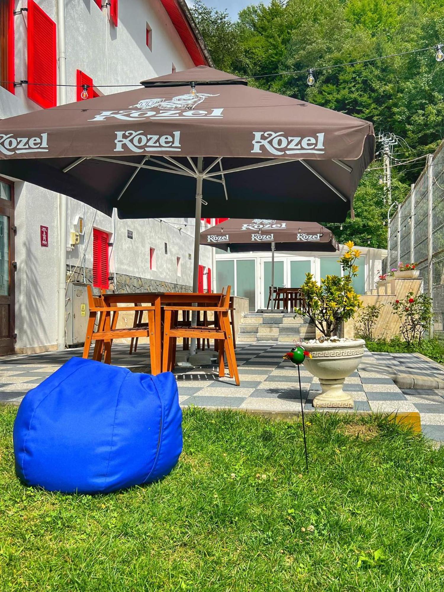 Hotel Gâlma Moroeni Extérieur photo